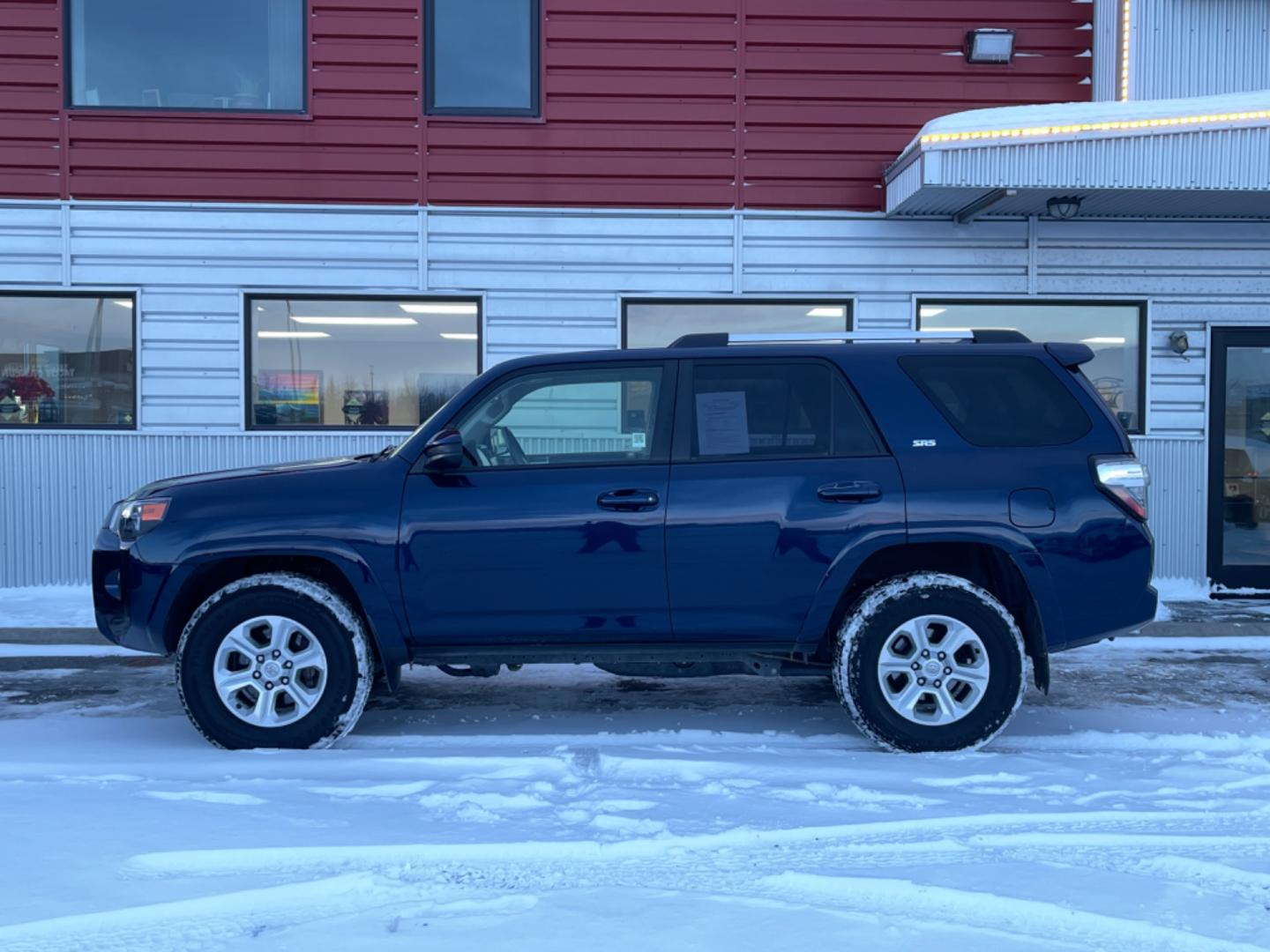 2021 Blue /charcoal cloth Toyota 4Runner SR5 4WD (JTEMU5JR4M5) with an 4.0L V6 DOHC 24V engine, 5A transmission, located at 1960 Industrial Drive, Wasilla, 99654, (907) 274-2277, 61.573475, -149.400146 - Photo#0